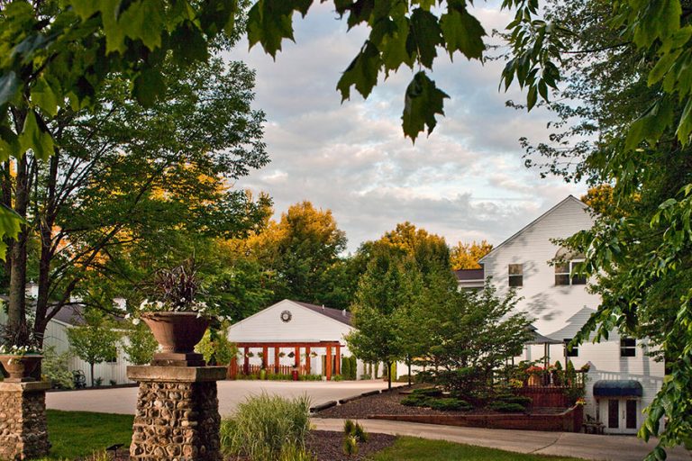 Michigan B&B Photo Gallery | Top Rated Inn On 65 Acres